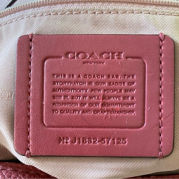 Coach Edie 31 Shoulder Leather Purse - Picture 10 of 11